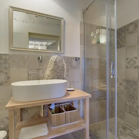 Guest house The Retreat A Romantic Bedroom In Maremma *