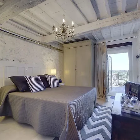 The Retreat A Romantic Bedroom In Maremma Cana
